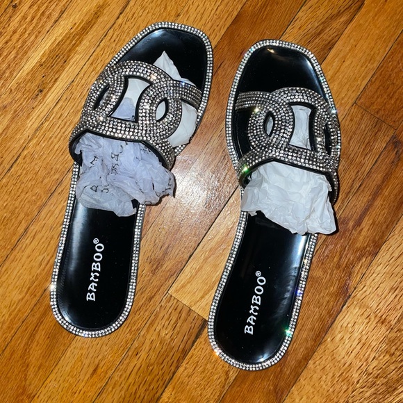 Bamboo Black Sandal! Must have! - Picture 3 of 4